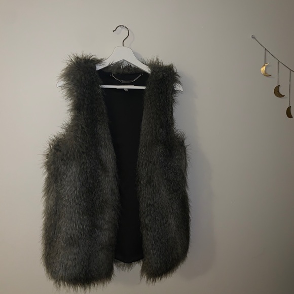 Faux fur vest by Monk & Lou - Picture 3 of 4